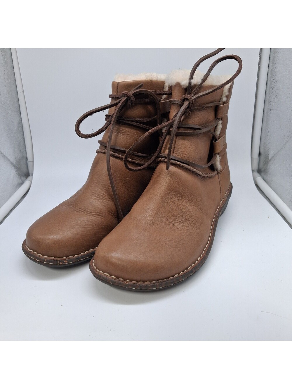 UGG Simmens Boots Womens 9 Brown Leather Waterproof Wool Lined Winter Lace Up